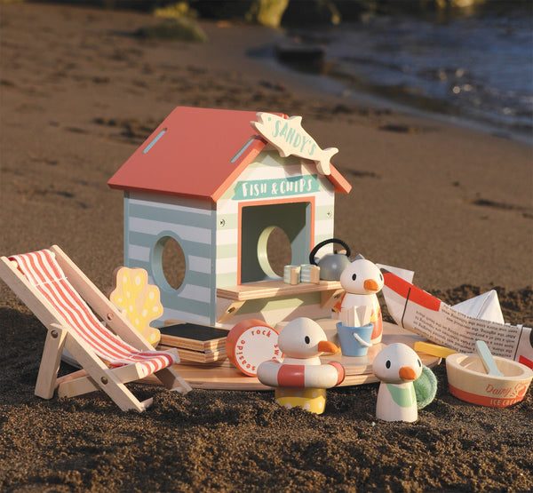 Sandy’s Beach Hut