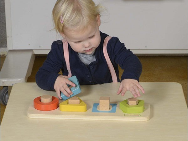 Geometric Peg Puzzle เกมปริศนาเรขาคณิต