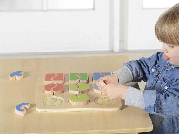 Shape Matching Puzzle  บอร์ดปริศนาจับคู่รูปร่าง