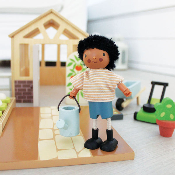 Mr. Forrester มิสเตอร์ฟอร์เรสเตอร์