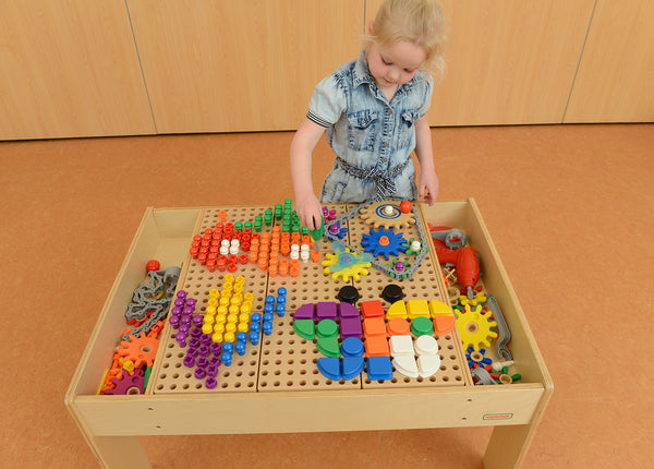 930L STEM Activity Table