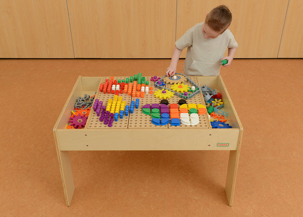 930L STEM Activity Table