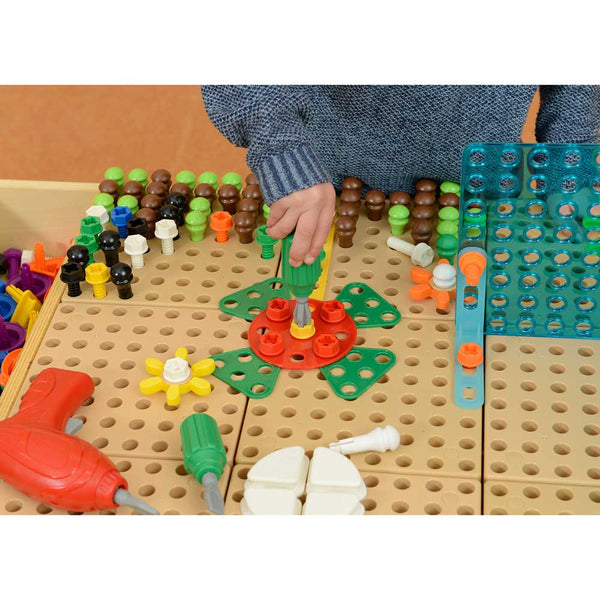 STEM Wall Geometric Shapes (260 Piece Set)