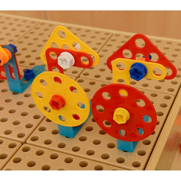 STEM Wall Geometric Shapes (260 Piece Set)